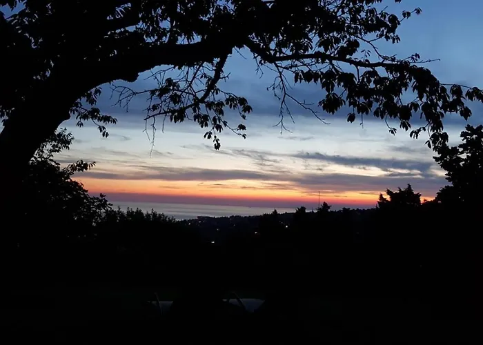 Peaceful Cherry Place شقة بورتوروز