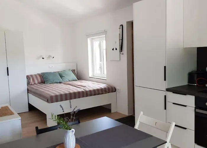 Peaceful Cherry Place بورتوروز