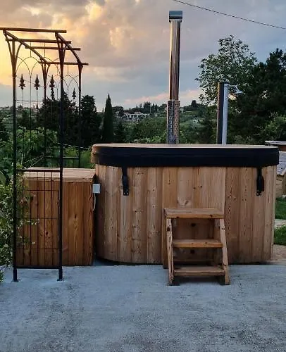 Peaceful Cherry Place بورتوروز